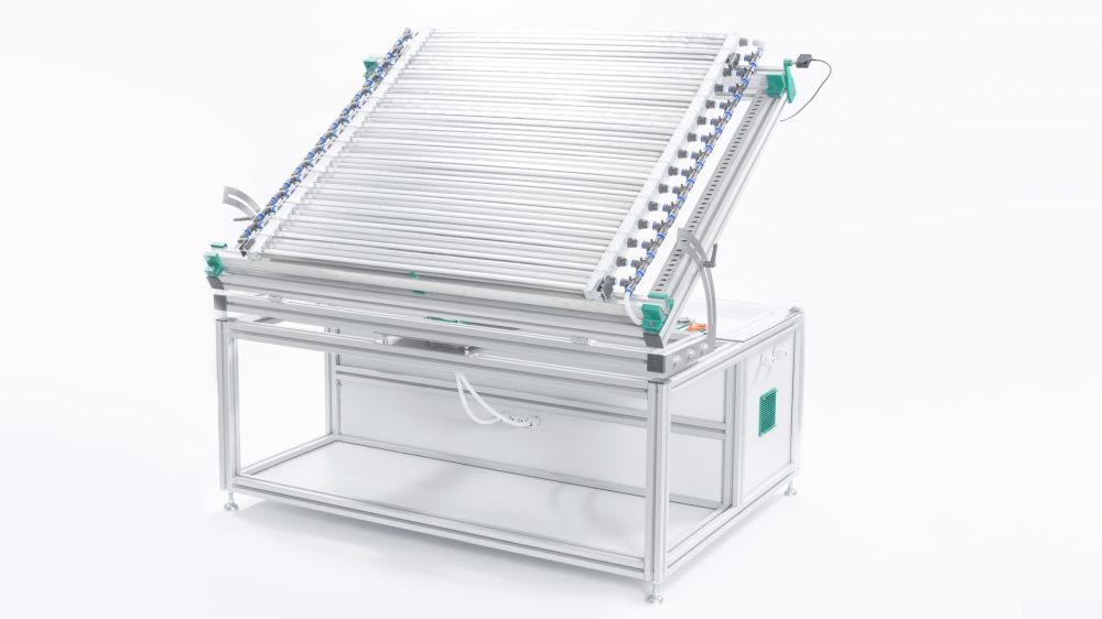 A one-square-meter prototype of the photreon photoreactor panel for producing hydrogen using only solar energy. 
